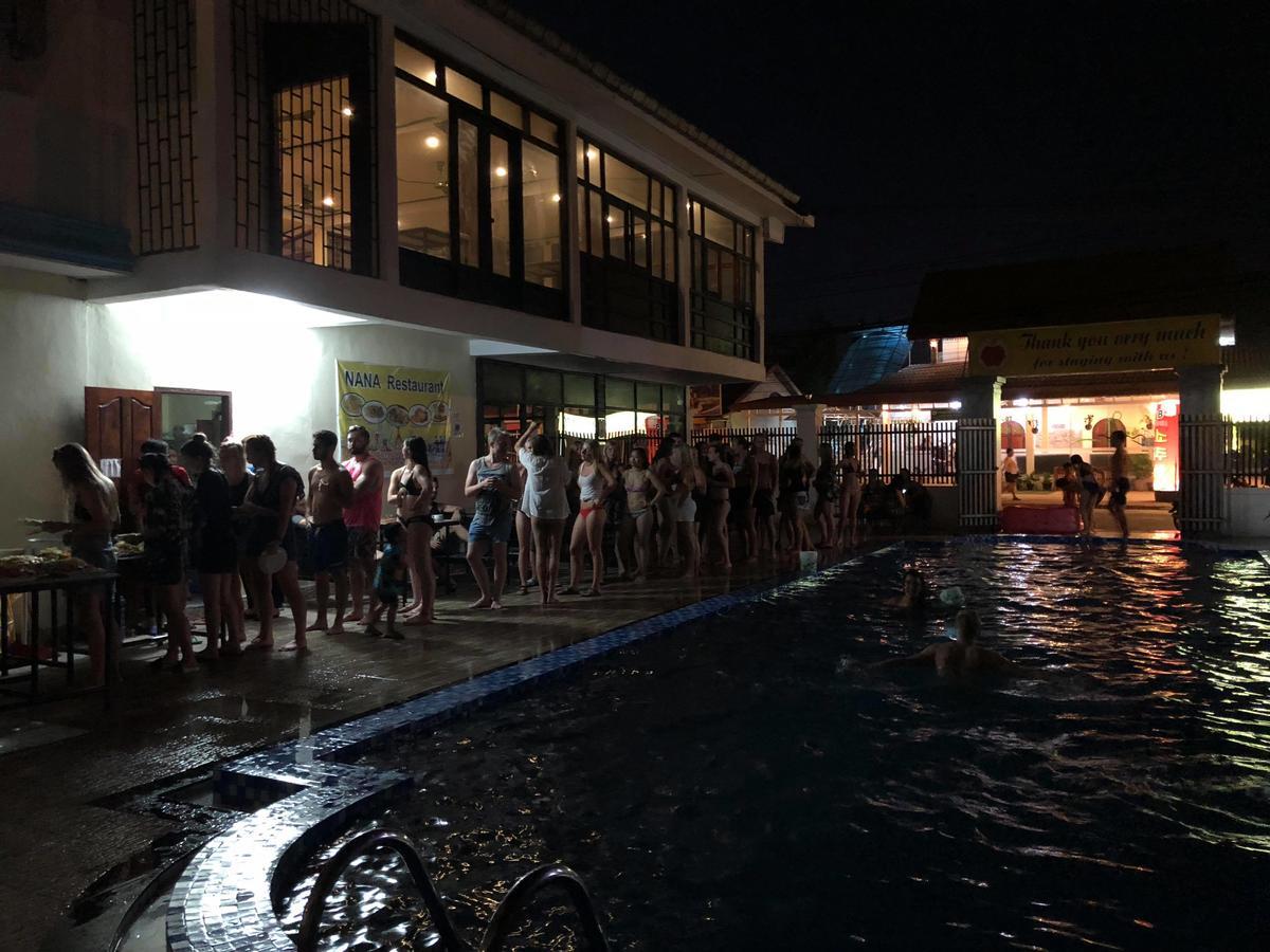 Nana Backpackers Hostel Ванг-Виенг Экстерьер фото